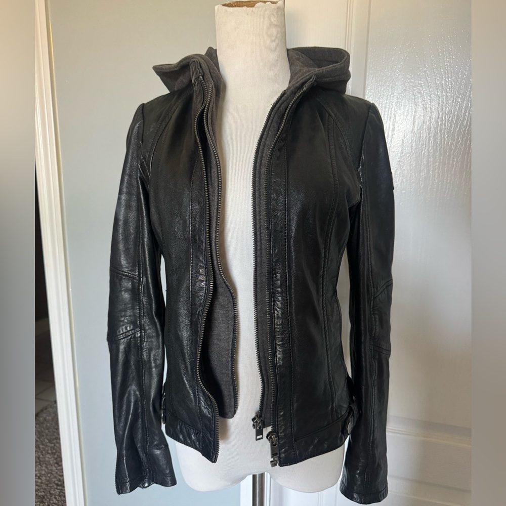 Mauritius Women’s Black Lamb Leather removable Hooded Jacket in size XS